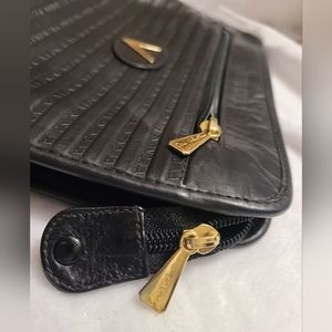 🖤 Rare Mario Valentino Clutch Bag